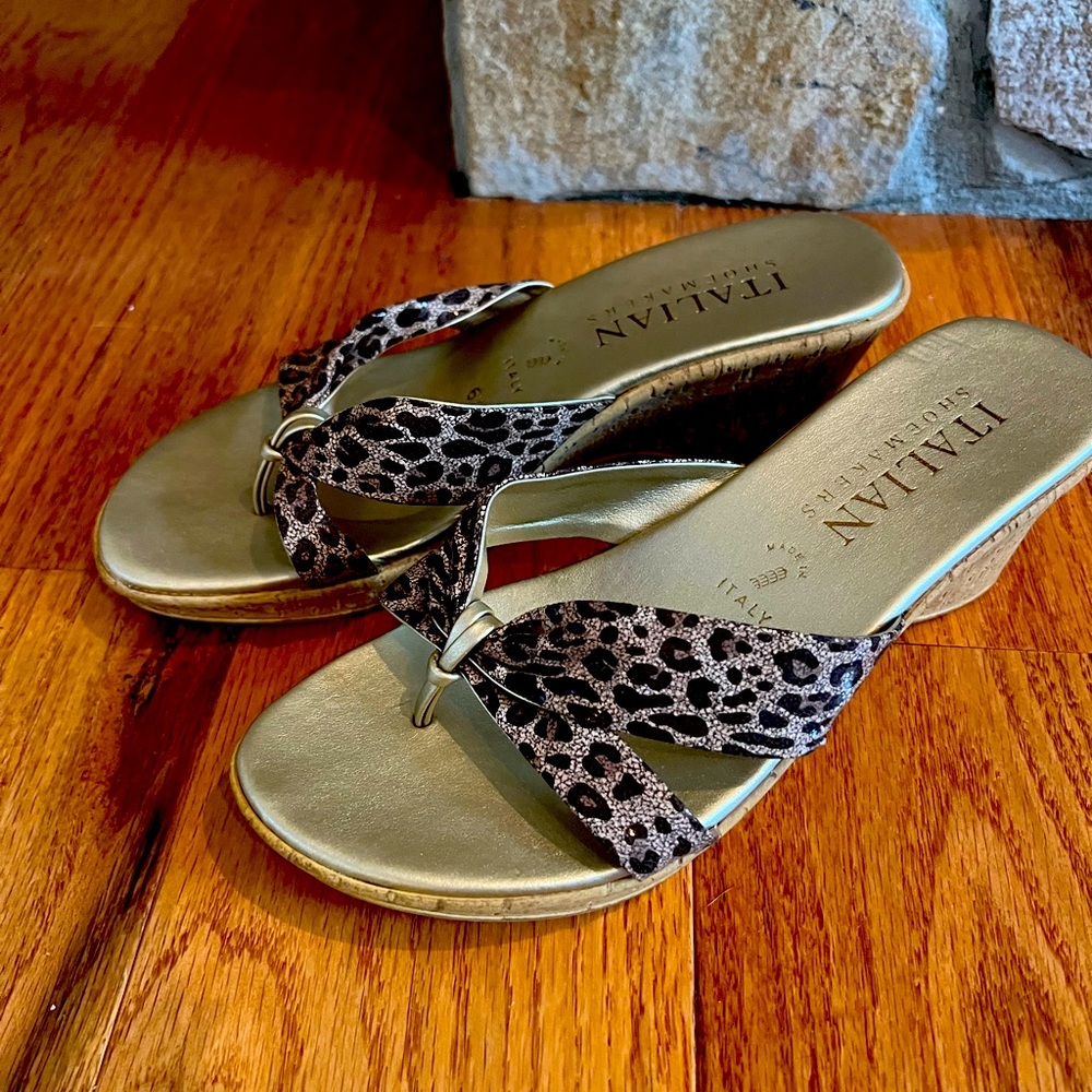 Italian Shoemaker Leopard Print Flip Flop Leather